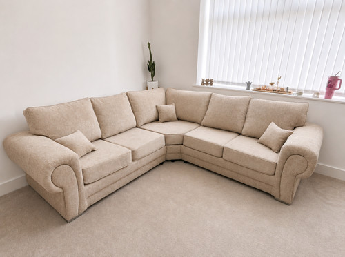 Brand new luxury verona - luxury, corner